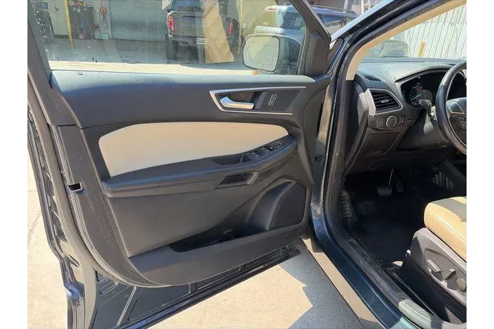 $27500 : Ford Edge 2023 AWD ST-Line 4 image 9