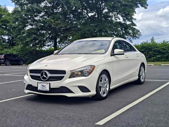 2015 CLA 250 4MATIC Coupe image 3