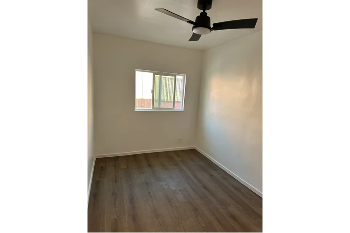 $2500 : RENTO APT EN HUNTINTONG PARK image 8