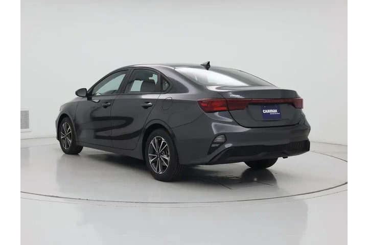 $17998 : Kia Forte 2024 LXS 4dr Sedan image 2
