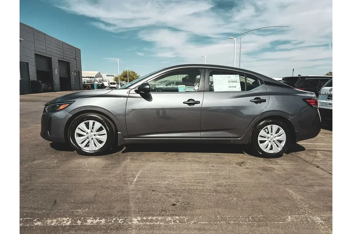 $20997 : Nissan Sentra 2025 S 4dr Sed image 3