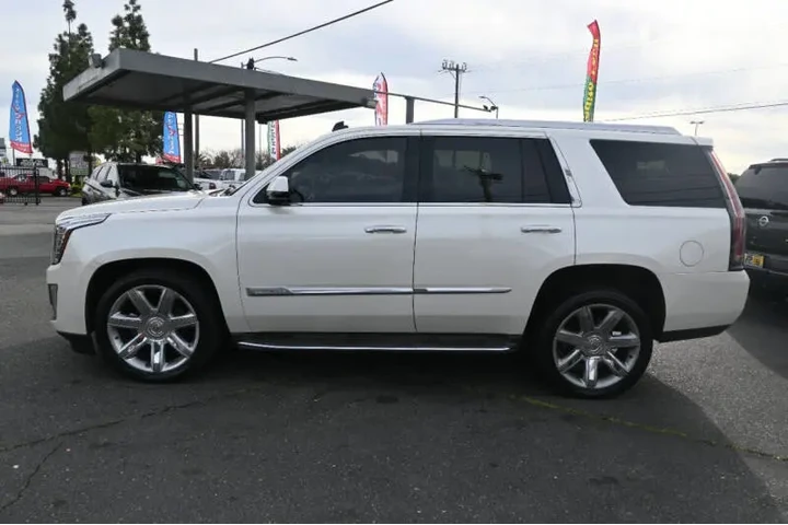 $21998 : 2015 Escalade Luxury image 10