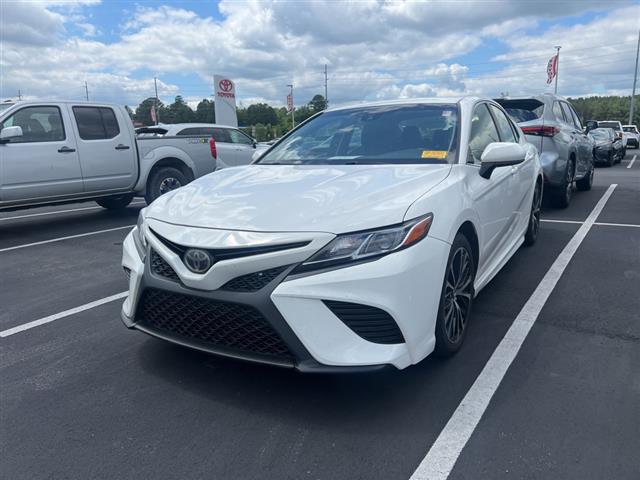$17294 : PRE-OWNED 2018 TOYOTA CAMRY SE image 5