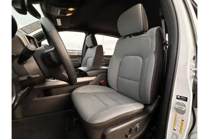 $38995 : Ram 1500 2022 4x4 Big Horn 4 image 6