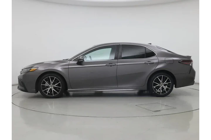 $29998 : Toyota Camry 2023 AWD SE 4dr image 3
