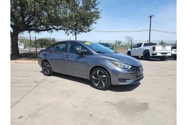 $17997 : Nissan Versa 2024 SR 4dr Sed image 1