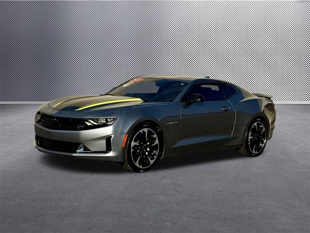 $27596 : 2021 Camaro 2LT image 3