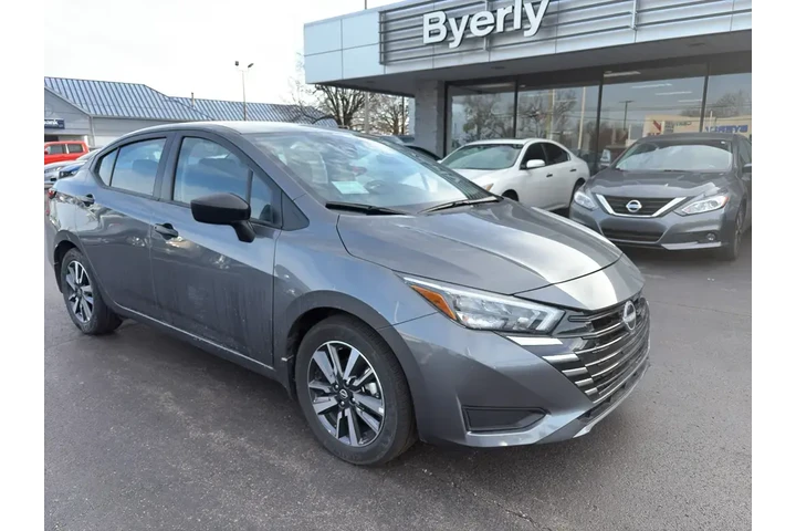 $21995 : Nissan Versa 2025 S 4dr Seda image 1