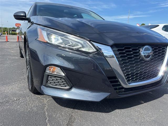 $19991 : PRE-OWNED 2022 NISSAN ALTIMA image 10