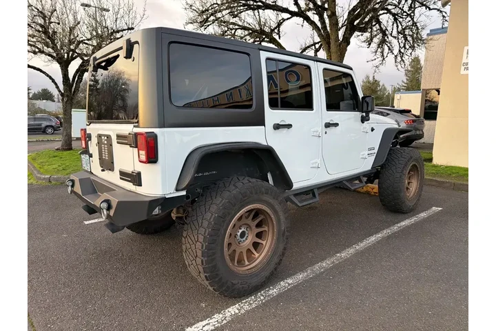 $18697 : Jeep Wrangler Unlimited 2016 image 6