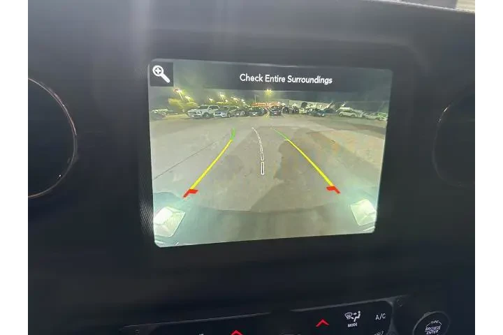 $30755 : Jeep Gladiator 2022 4x4 Over image 8