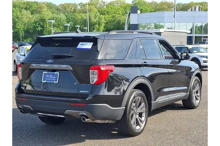 $32888 : Ford Explorer 2023 AWD XLT 4 image 6