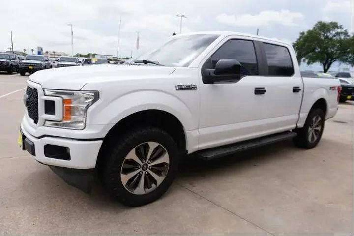 $26225 : Ford F-150 2020 4x2 XL 4dr S image 3