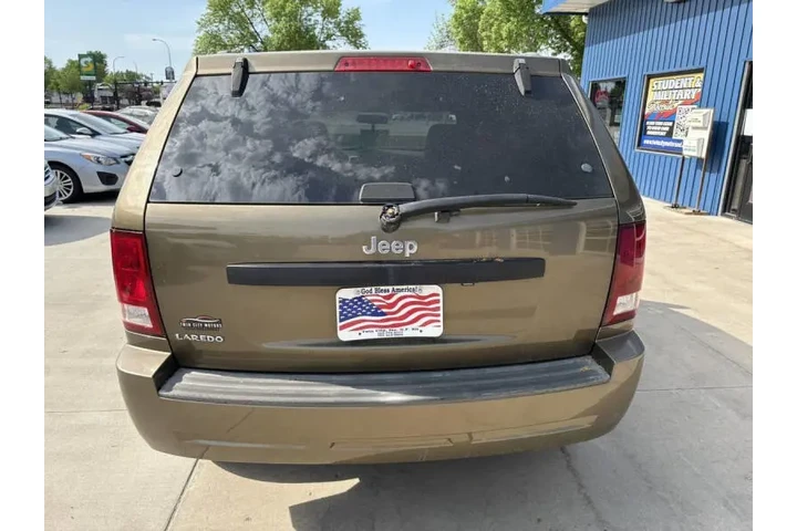 $5990 : 2008 Grand Cherokee Laredo image 8