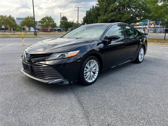 $19900 : 2018 Camry Hybrid XLE image 3