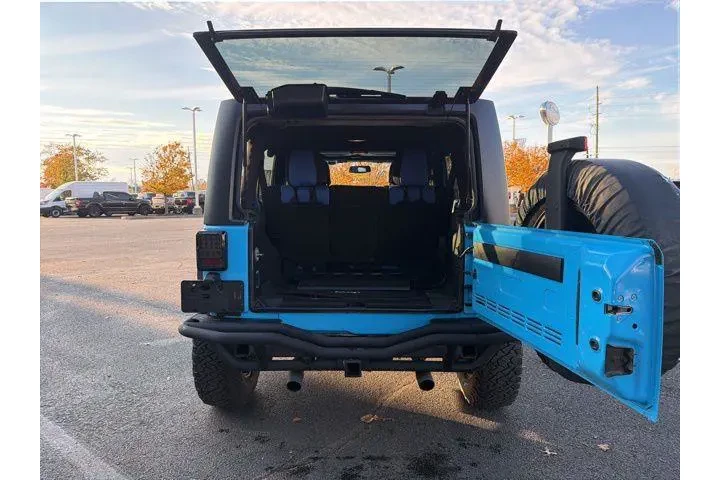 $16877 : Jeep Wrangler Unlimited 2017 image 9