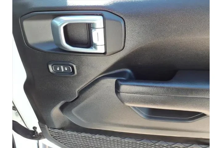 $38227 : Jeep Wrangler 2024 4x4 Rubic image 6