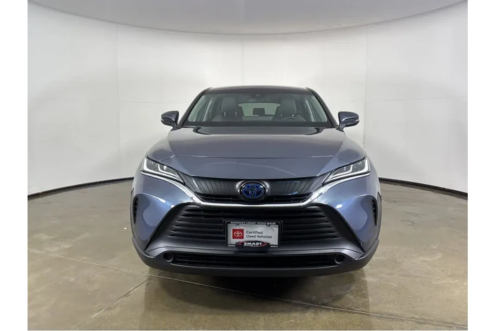 $29597 : Gold Certified2023 Venza LE image 9