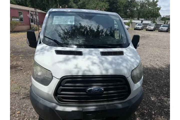 $15495 : 2017 Transit image 4