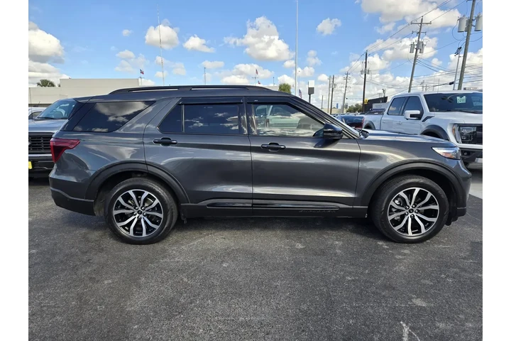 $28791 : Ford Explorer 2020 AWD ST 4d image 4