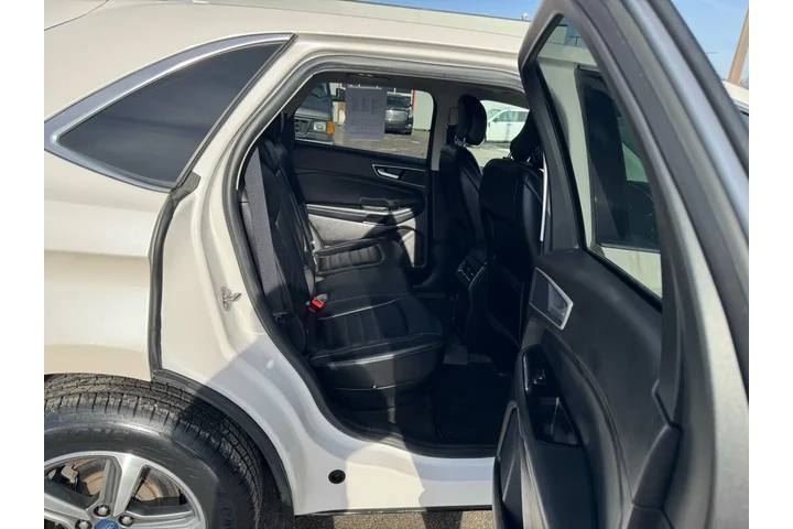 $12980 : 2019 Edge SEL AWD image 9