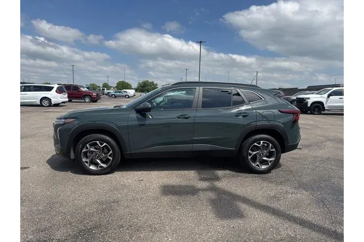 $23982 : Chevrolet Trax 2025 LT 4dr C image 4