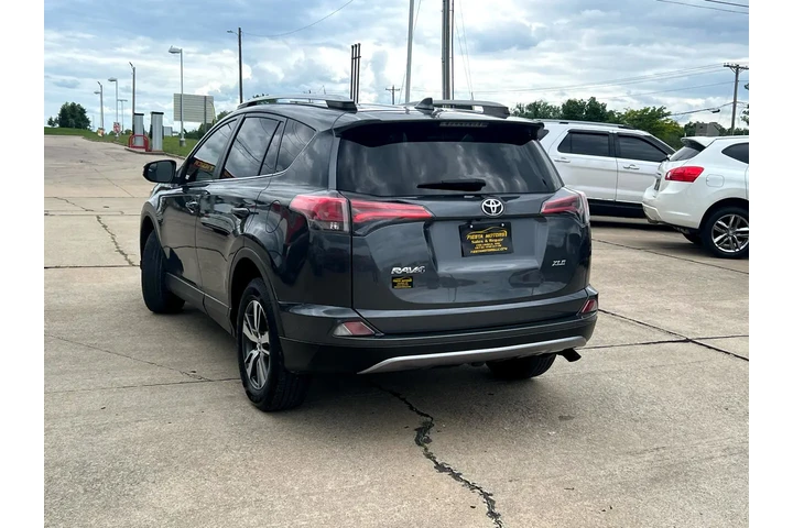 $15999 : 2018 RAV4 XLE FWD image 8