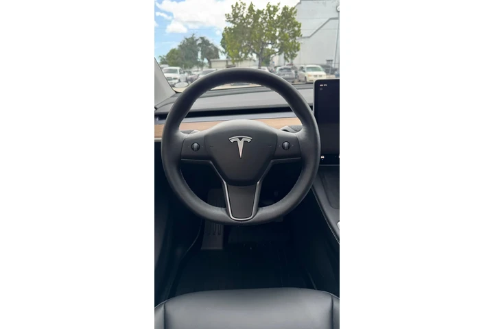 $30900 : *Tesla 2024 Modelo Y* image 5