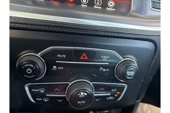 $16868 : Dodge Charger 2020 SXT 4dr S image 9