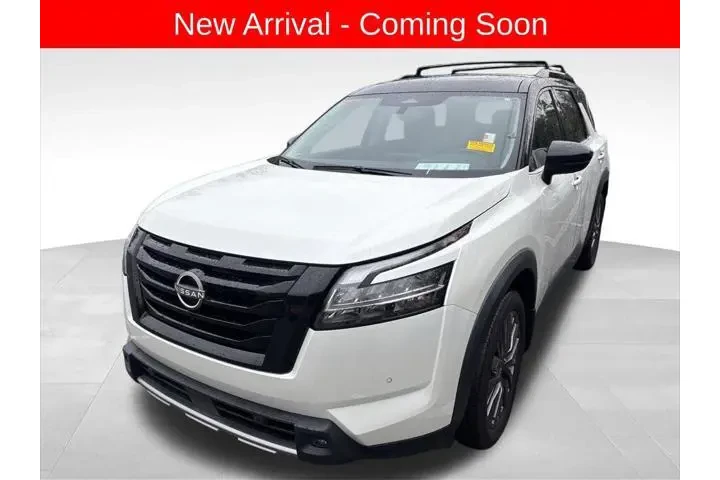 $26987 : Nissan Pathfinder 2023 SL 4d image 2