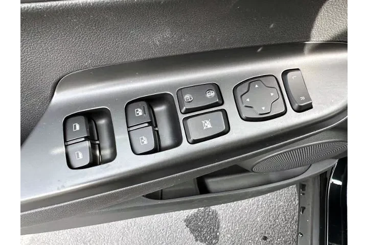 $18999 : Hyundai KONA 2023 AWD SEL 4d image 9