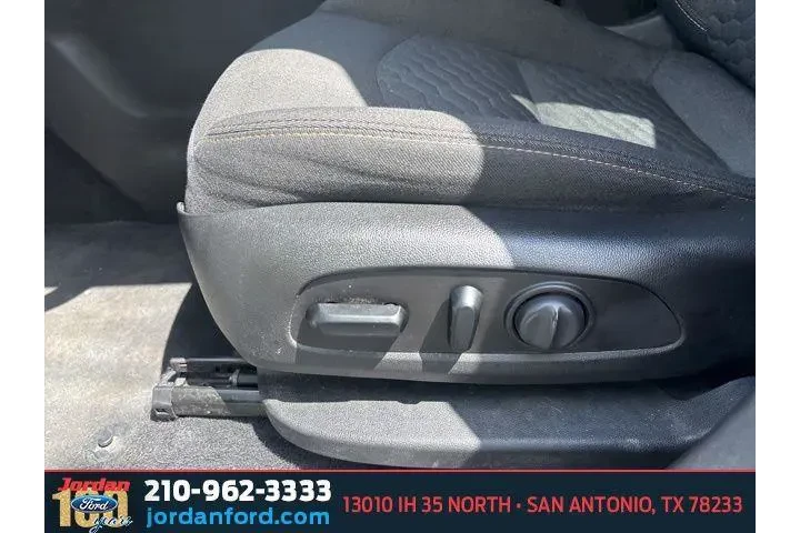 $12245 : Chevrolet Equinox 2021 LT 4d image 10