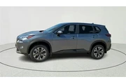 $22296 : Nissan Rogue 2023 SV 4dr Cro thumbnail