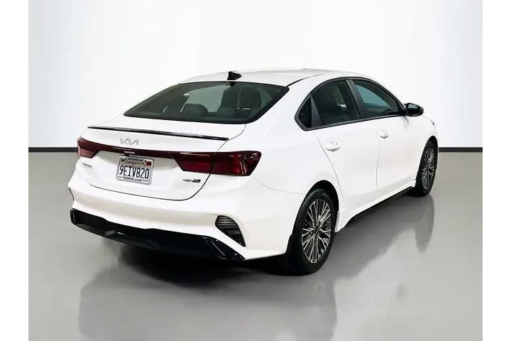 $18766 : Kia Forte 2023 GT-Line 4dr S image 7