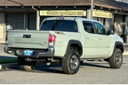 $32350 : Toyota Tacoma 2023 4x2 TRD O thumbnail