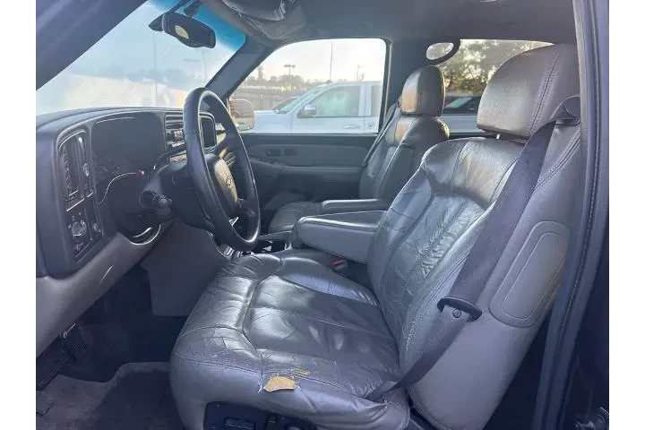 $5500 : Chevrolet Suburban 2000 1500 image 8