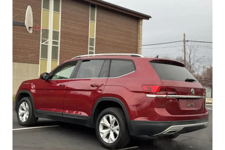 $8999 : 2018 Atlas V6 SE image 6