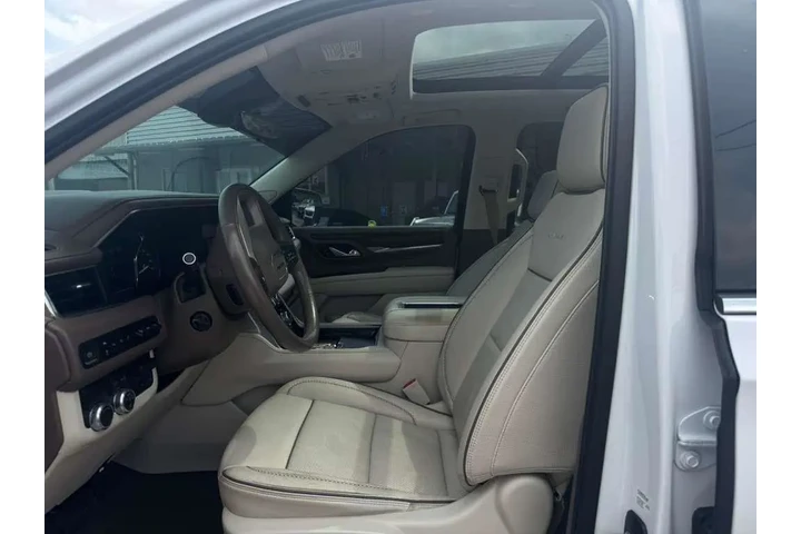 2021 GMC Yukon XL Denali 2WD image 7