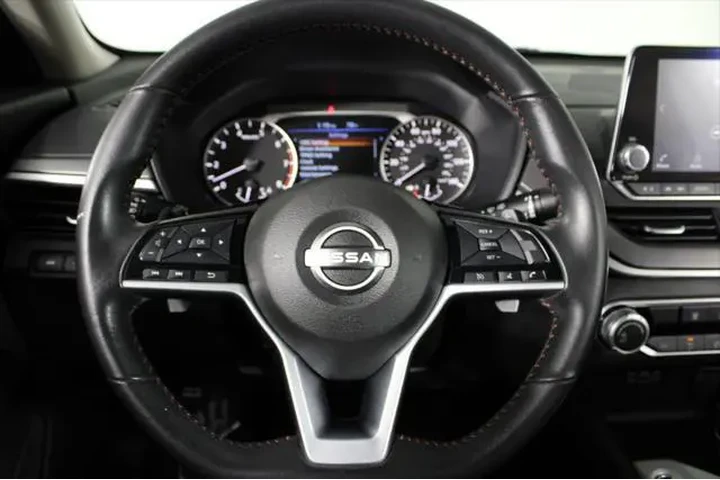 $19163 : Nissan Altima 2024 2.5 SR 4d image 9
