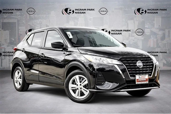 $20999 : Nissan Kicks Play 2025 S 4dr image 1