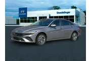 $19990 : Hyundai ELANTRA 2024 SEL 4dr thumbnail