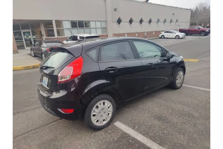 $5900 : 2017 Fiesta S image 4