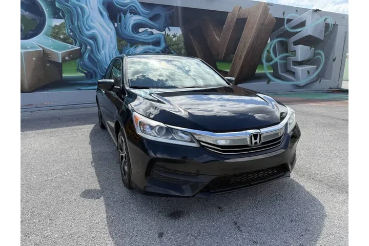 $9898 : 2017 Accord LX image 6