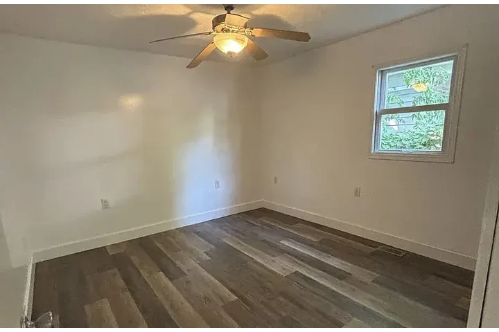 $1150 : HOUSE FOR RENT IN MICHIGAN image 7