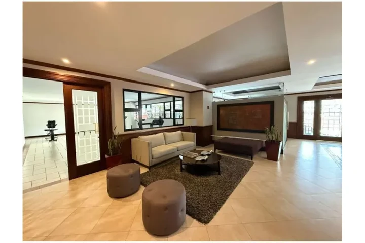 $1650 : Apartamento amplio en alquiler image 9