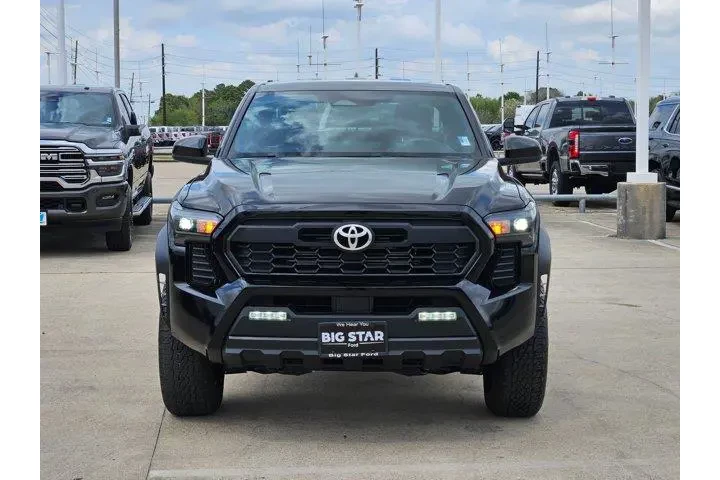$39699 : Toyota Tacoma 2024 4x4 SR5 4 image 8