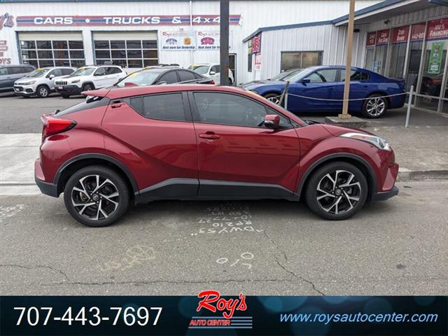 $12995 : 2019 C-HR XLE Wagon image 2