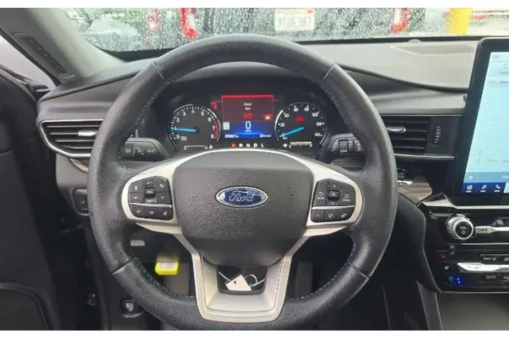 $30981 : Ford Explorer 2022 Limited 4 image 6