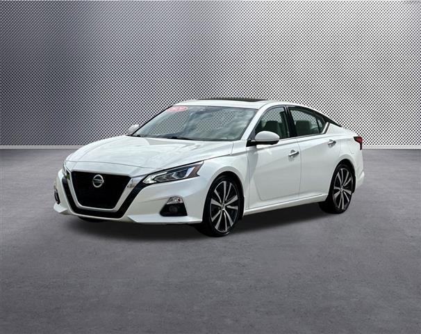 $19593 : 2020 Altima 2.0 Platinum image 3