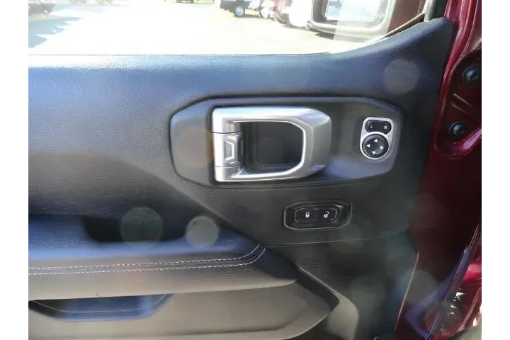 $39999 : Jeep Wrangler Unlimited 2021 image 10